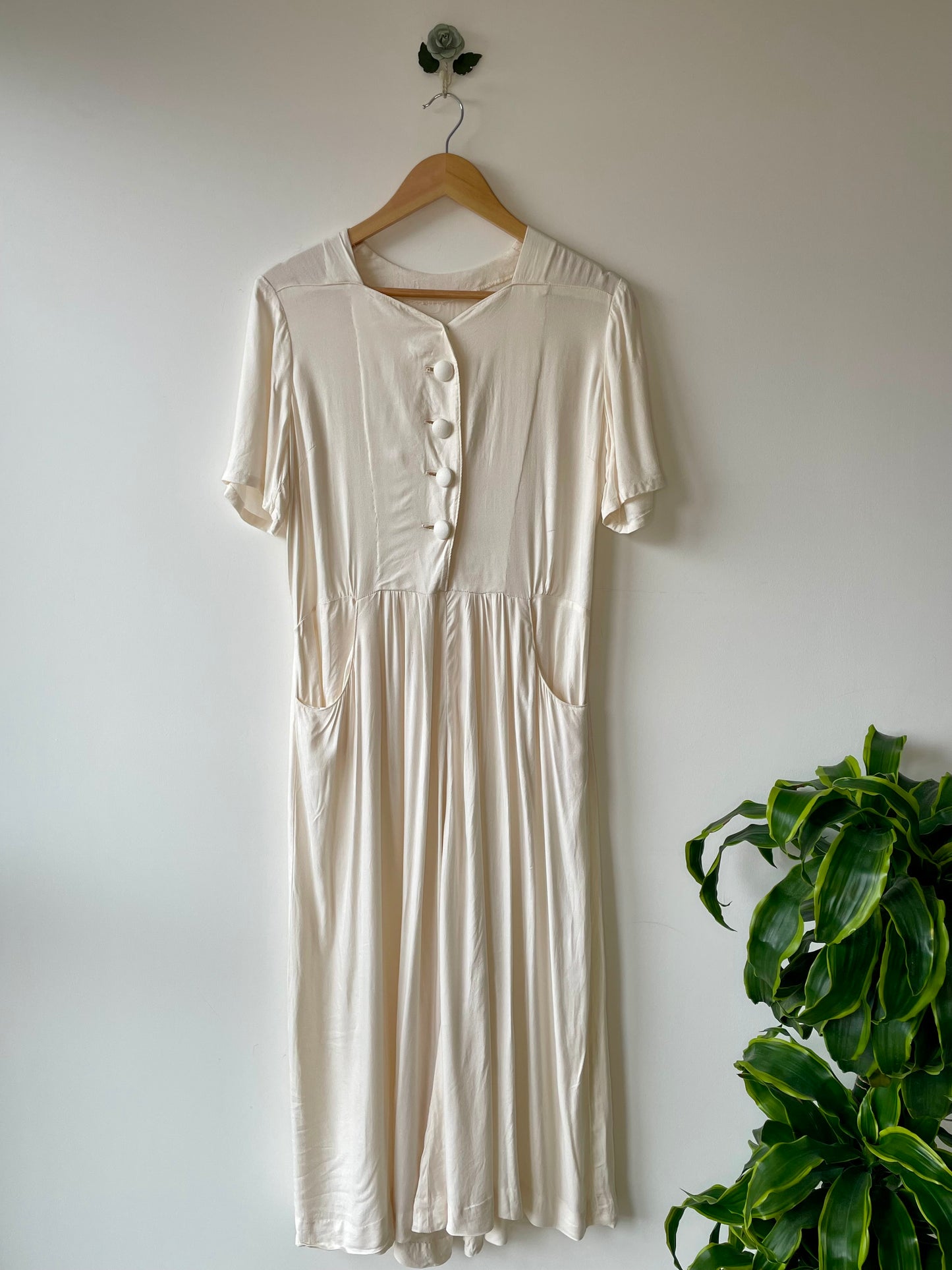 1980s-style midi dress