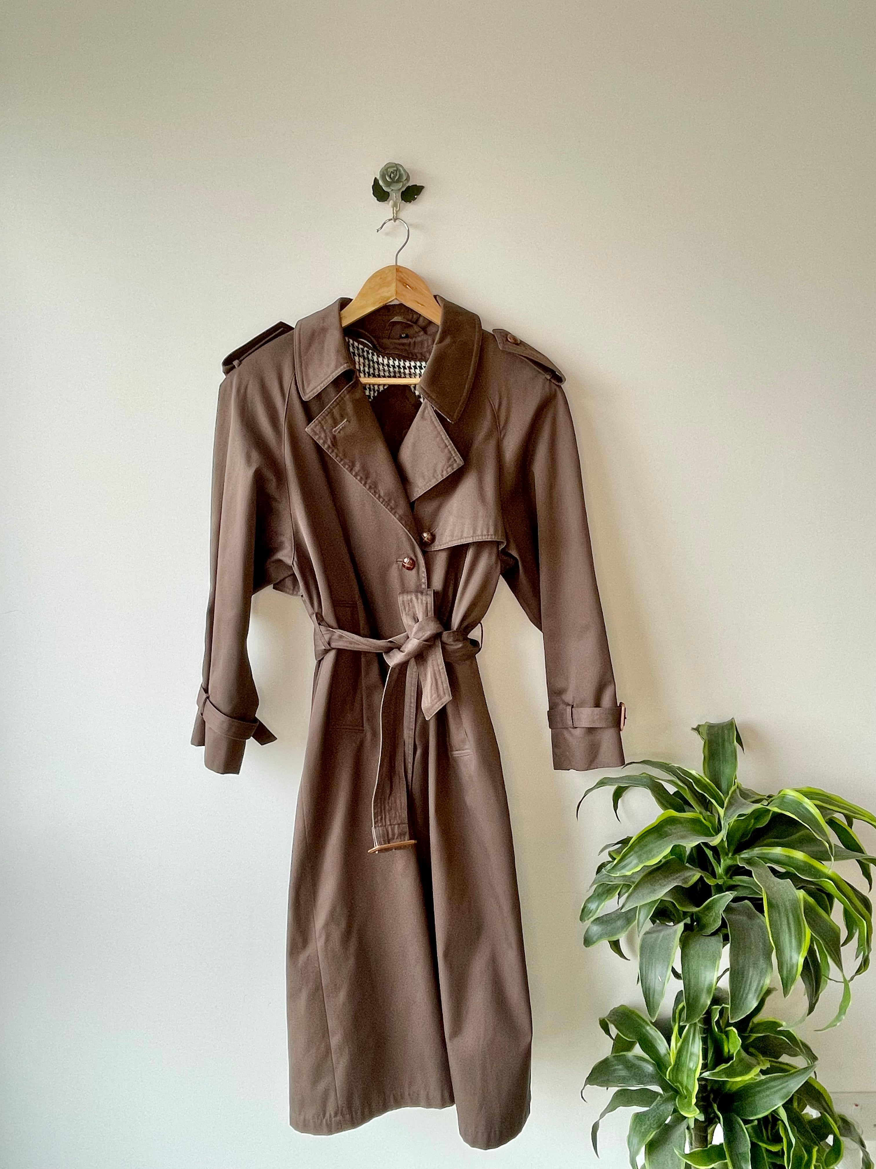 Classic Trench Coat with Detachable Lining